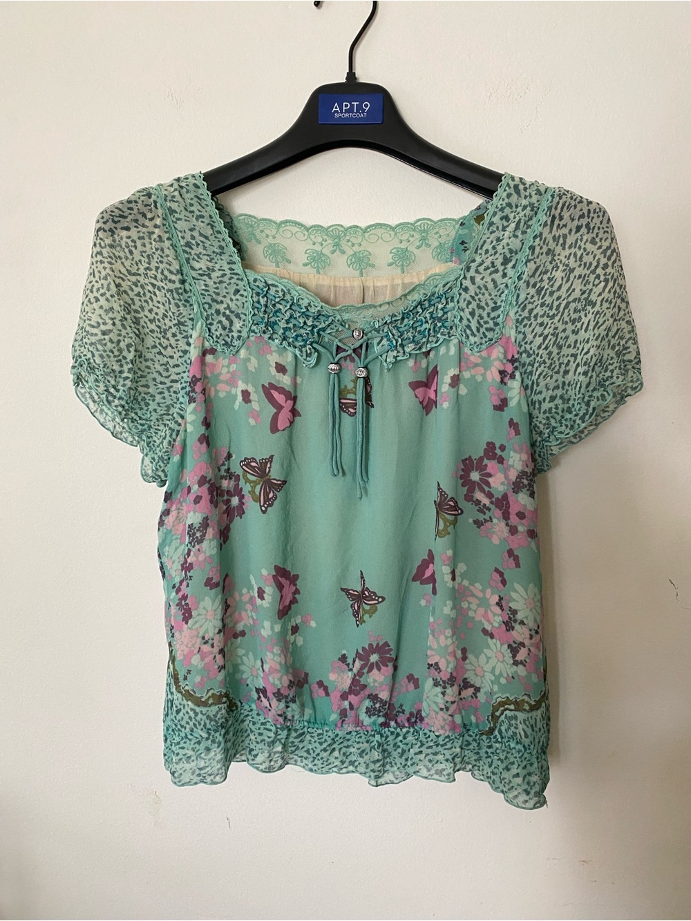 100%silk Mint Green Floral & Butterfly Short Sleeve Blouse